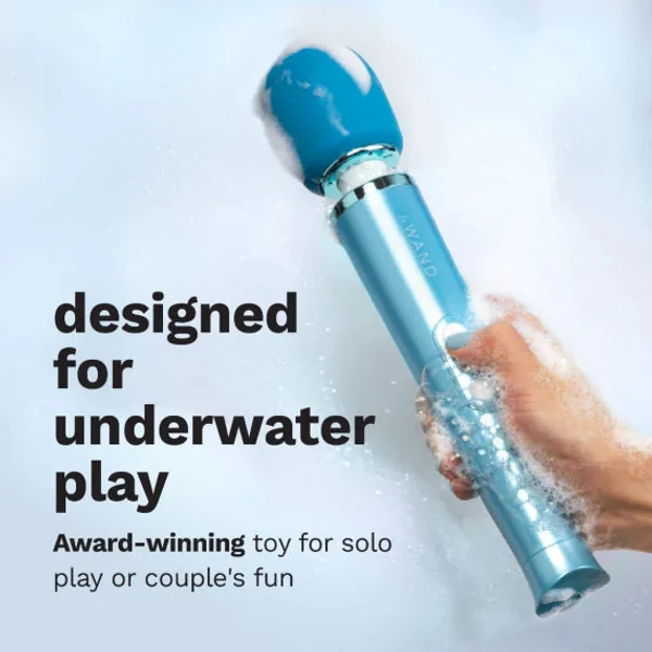 Le Wand Dive Submersible Rechargeable Vibrating Massager — image 12 of 17