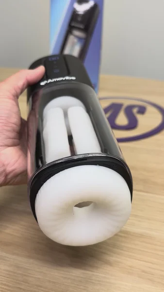 Amovibe Coco Auto Rubbing, Vibrating & Heating Masturbator — image 4 of 4
