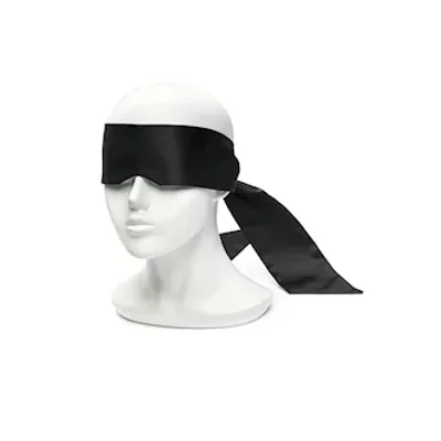desiree eye mask