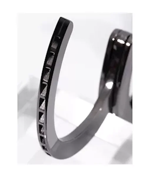 Flying Saucer Handcuffs — image 3 of 16