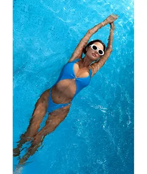 Obsessive Scarleta - Swimsuit — image 7 of 7
