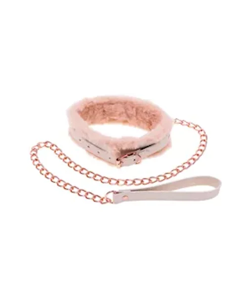 Peaches N Creame Fur Collar And Leash — image 3 of 15