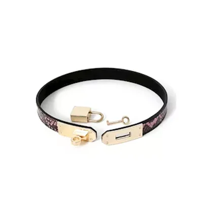 share satisfaction lockable snake print collar