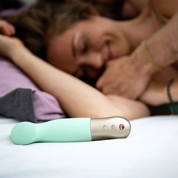 Fun Factory - Sundaze Thrusting Vibrator (Pistachio) — image 2 of 4