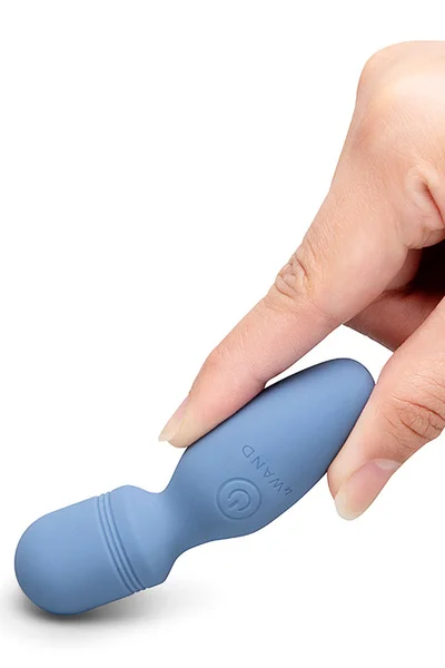 Le Wand Mini Pocket 3.3" Wand Vibrator — image 4 of 6