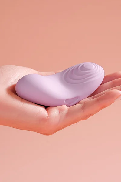 Svakom Echo 2 3.6" App Compatible Lay On Vibrator with Heat Function & Removable Finger Sleeve — image 11 of 12