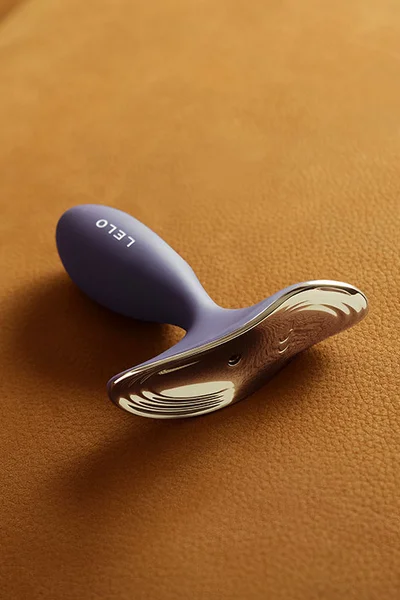 Lelo Surfer 2 App Controlled 4.1" Vibrating Butt Plug — image 9 of 18