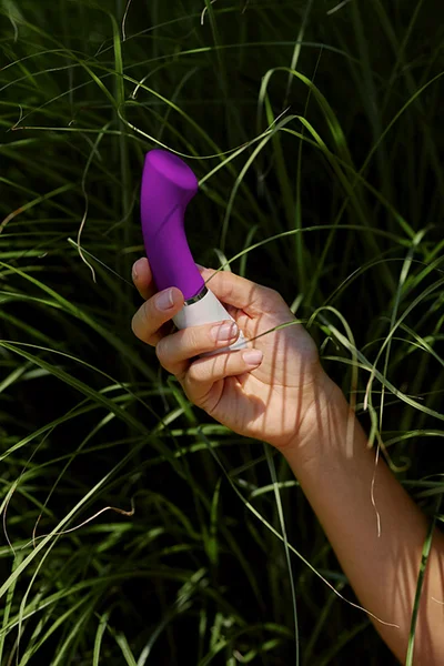 Lelo Gigi 3 App Controlled 6.4" G Spot Vibrator — image 6 of 12