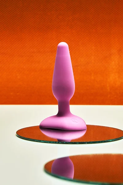 B-Vibe 4.1" Beginner’s Vibrating Butt Plug with Suction Cup Base — image 6 of 6
