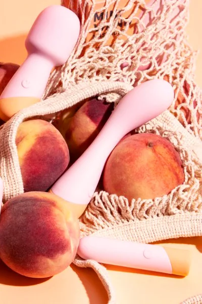 Vush Peachy 5.3" G Spot Vibrator — image 3 of 3