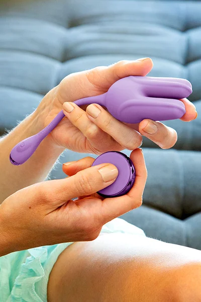 JimmyJane Form 2 Remote Controlled 6.7" Kegel Trainer and Clitoral Stimulator — image 8 of 8