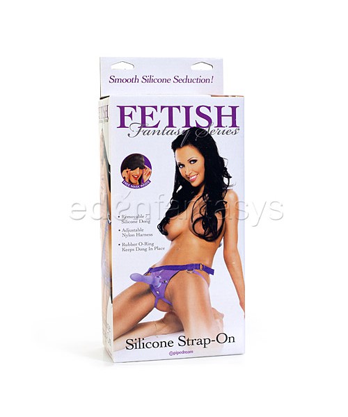 Fetish Fantasy silicone strap-on