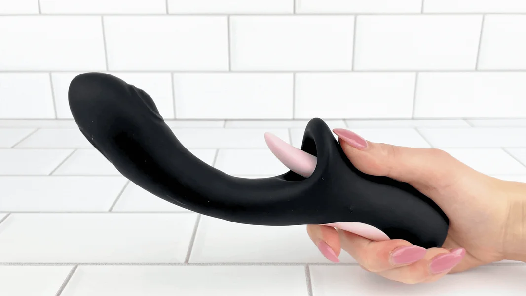 Thumping & Licking Silicone Rabbit - Hits That G-spot While Giving You Oral! — image 4 of 14