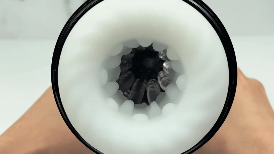Buzzer Beater - Waterproof Thrusting and Rotating Male Masturbator — image 8 of 12