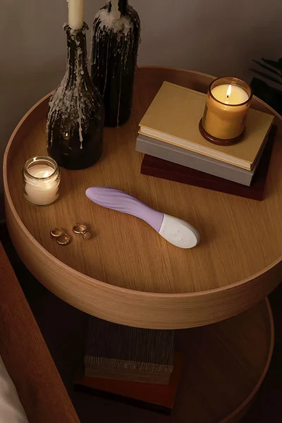 Lelo Mona Twist 7.7" G Spot Vibrator With App Control — image 18 of 18
