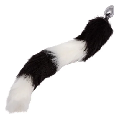 running wild tail blackwhite