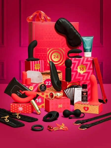 Lovehoney Couple's Gift Set (24 Piece) - Red — image 2 of 2