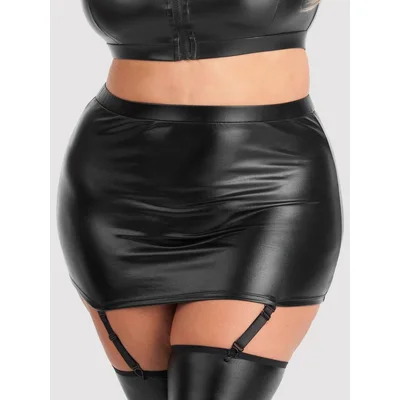 lovehoney plus size fierce wet look suspender skirt t 3x 4x black
