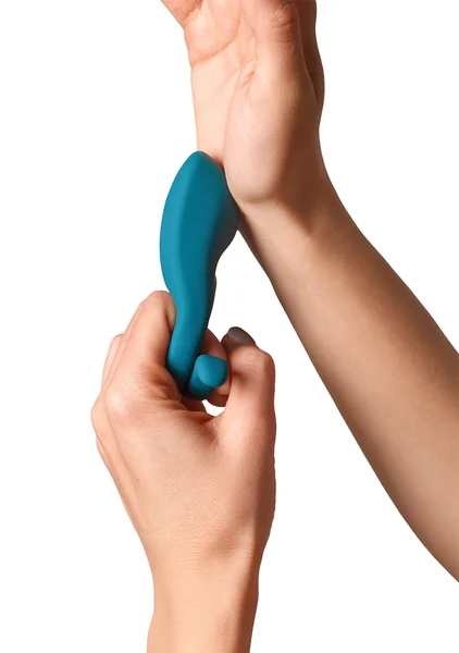 Dame Hug Vibrating Couples Ring — image 5 of 7