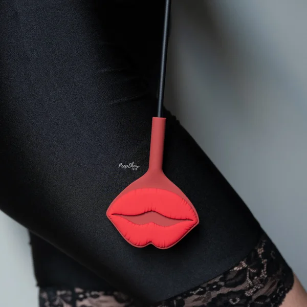 Ex's and Oh's Kiss Crop — image 6 of 19