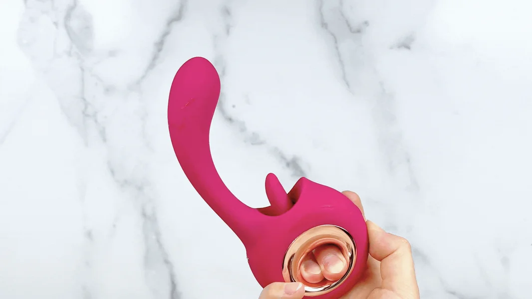 Flutter-Gasm Licking Tongue & G-Spot Dual Action Vibe - Powerful and Waterproof! — image 2 of 9