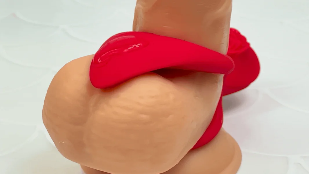 Lover's Rose Dual Cock-ring - Strong Vibrations in 2 Motors! — image 4 of 10