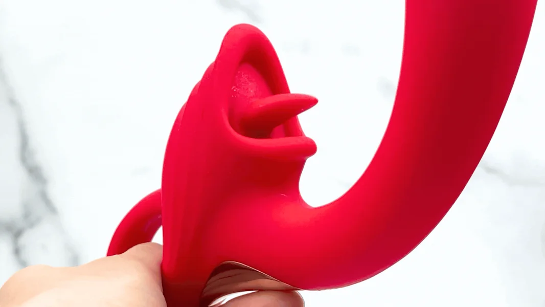 Twirling Dual Diva Delight -  Silicone Clit Licking & G-Spot Vibrator — image 2 of 10