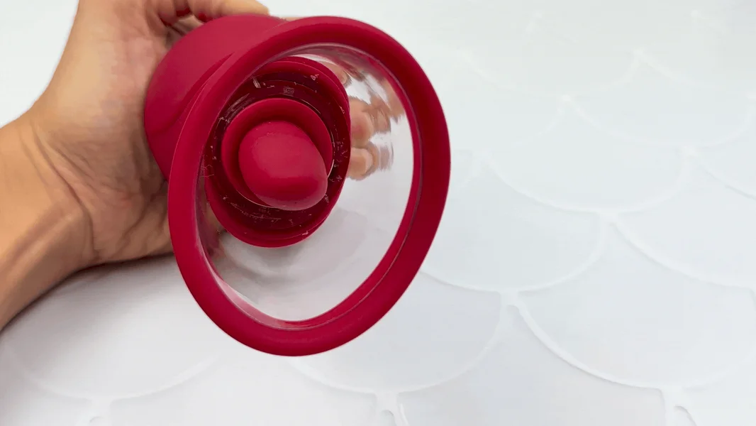 Orgasmic Orbit O - Vibrating Clit Licker & Pussy Pump — image 8 of 10