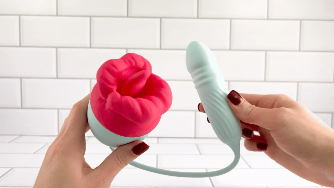 Pretty Pink Lips Self-Motion Flickering Tongue with Thruster — image 6 of 9