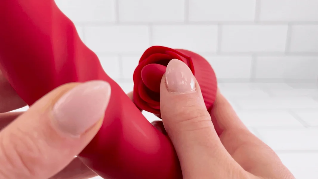 Rose Tongue Thruster Silicone Women's Sex Toy — image 8 of 15