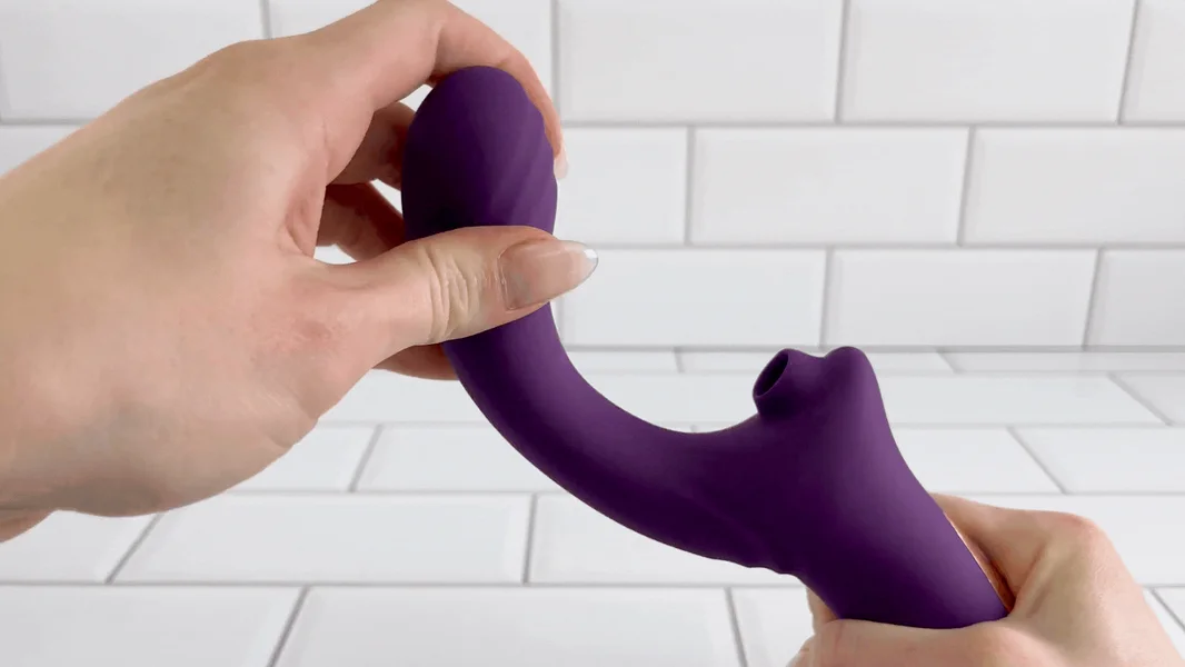 G-Spot Rabbit Vibrator with Suction — image 6 of 14