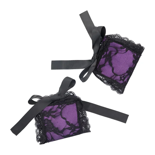 Sexy Lace Blindfold & Cuff Set — image 4 of 5