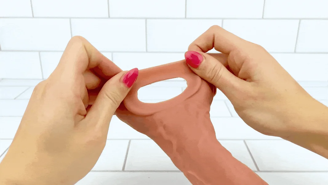 Real Feel Vibrating Penis Extender – Gives 2 Added Inches & Powerful Vibes! — image 6 of 12