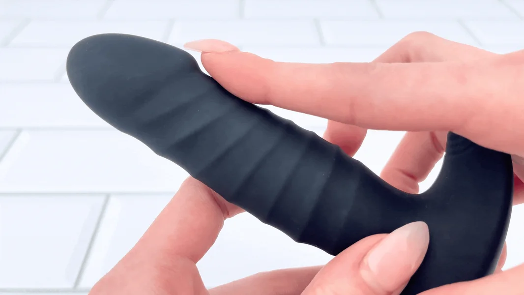 Thrusting Butt Plug - Hands-free Controls for Seamless Play! — image 6 of 13