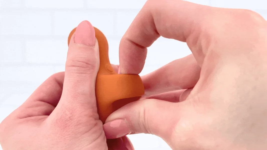 Finger Vibrator - Powerful Pinpoint Stimulation Right At Your Fingertips! — image 8 of 12