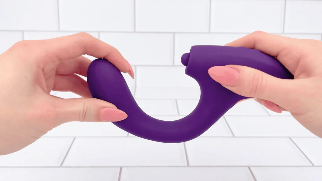Curved G-Spot Dual Action Vibrator with Clit Tapper — image 2 of 11