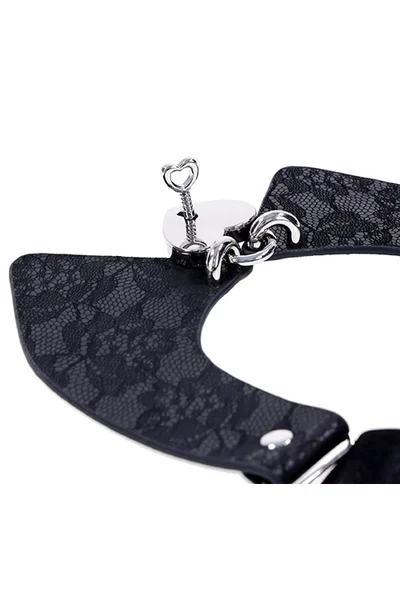 Sex & Mischief Heartbound Lace Day Collar With Heart Lock — image 5 of 6
