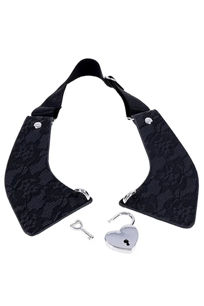 Sex & Mischief Heartbound Lace Day Collar With Heart Lock — image 4 of 6