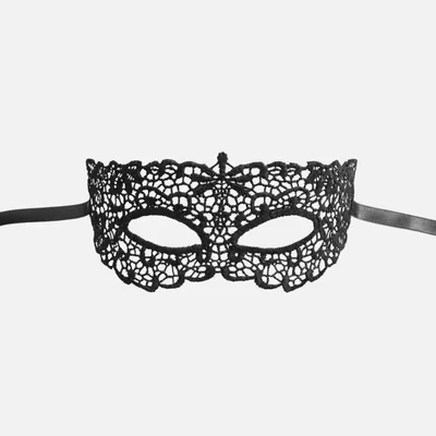 vush black lace eye mask
