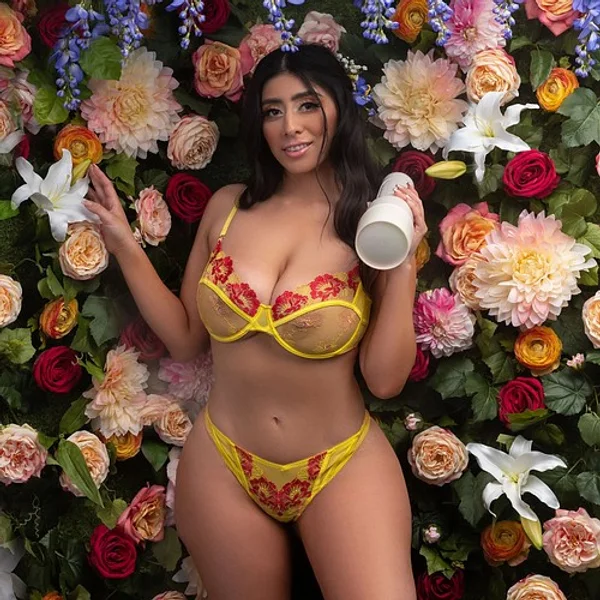 Fleshlight Violet Myers — image 6 of 9
