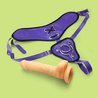 wide back vegan harness and 7 silicone dildo set