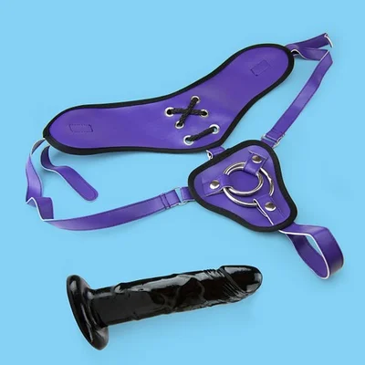 wide back vegan harness and 8 dildo set