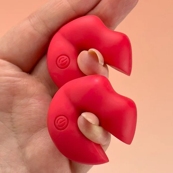 Nip kissers — image 2 of 6