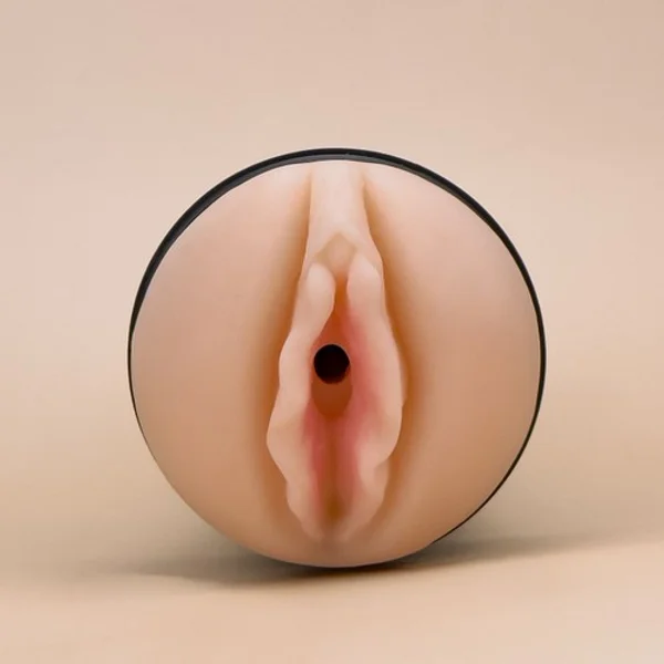 Discreet pussy — image 3 of 6