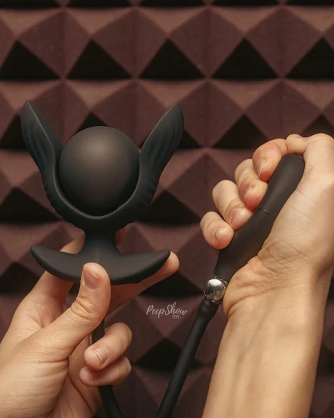 Vibrating Inflatable Butt Plug with Remote — image 7 of 12