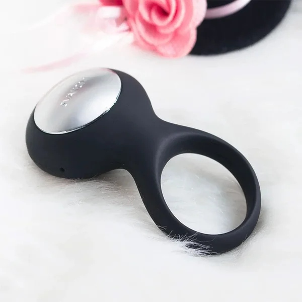 Svakom Tyler Silicone Rechargeable Clitoral Stimulating Couple's Ring — image 4 of 5