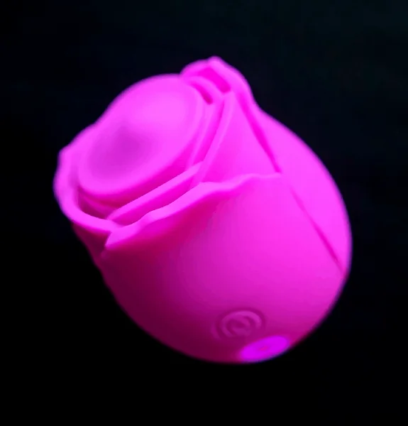 The Rose Twirlz - Swirling Clitoral Vibrator — image 4 of 8
