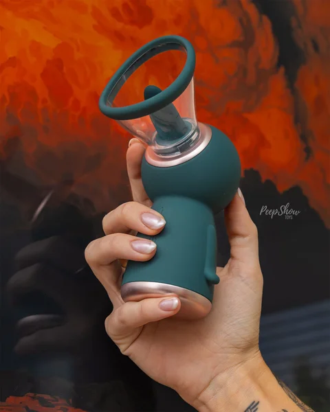 Exquisite Vulva & Breast Pump with Vibrating, Licking Tongue — image 4 of 8