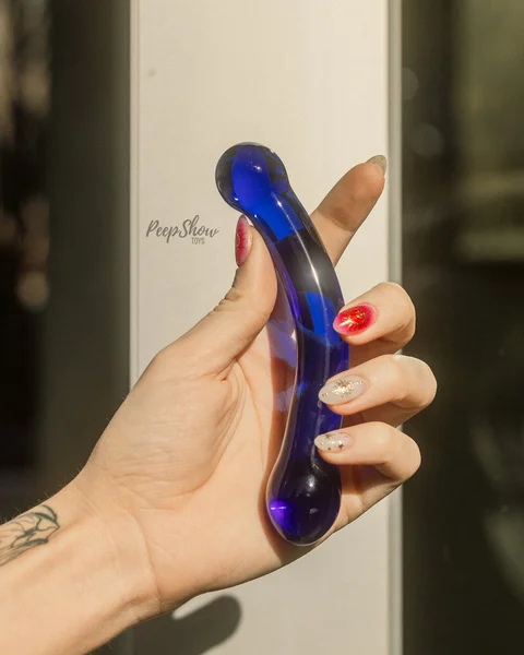 6" Curved G-spot Glass Dildo by Gläs — image 8 of 16