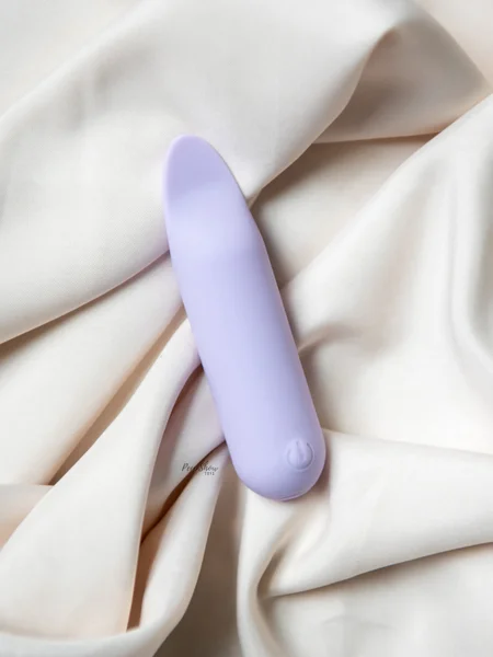 TAWNI Vibelite 12-Function Flickering Vibrator — image 8 of 14